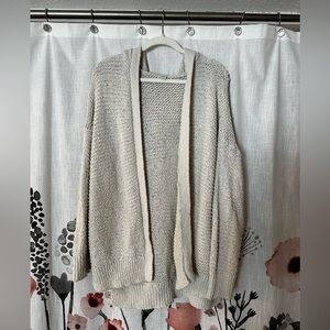 Aerie Cream Knit Hooded Cardigan. Good Condition!